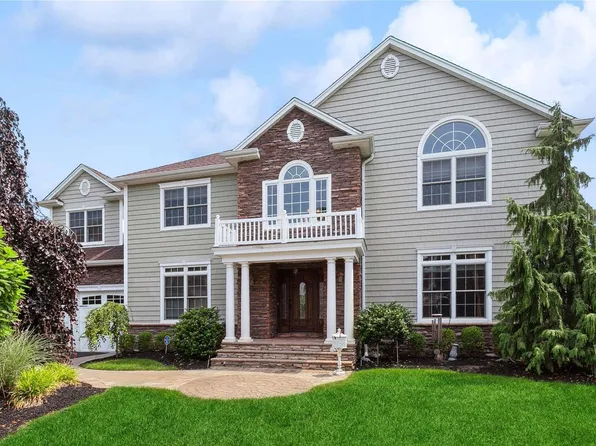 110 Shoreham Road, Massapequa, NY 11758