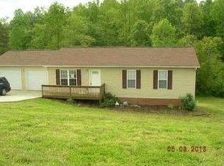 1329 Gallatin Ln, Hudson, NC 28638