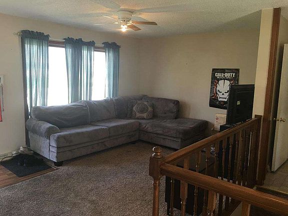 4th image of 207 23rd St