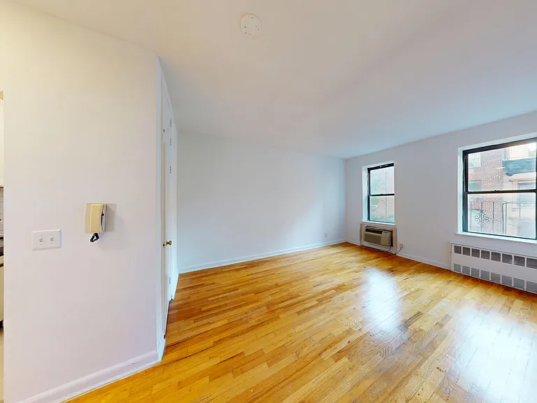 311 E 85th St #3A — Photo 3