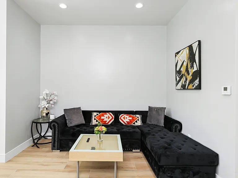 11081 College Ave #1 — Photo 12