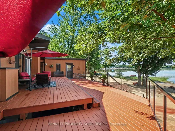 4240 Armitage Ave, Ottawa, ON K0A 1T0