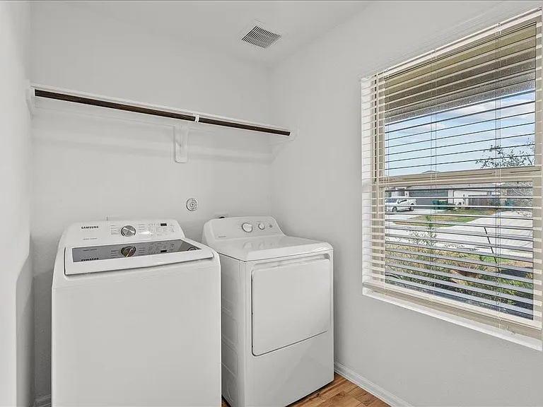 512 Maple Bend Ln — Photo 28