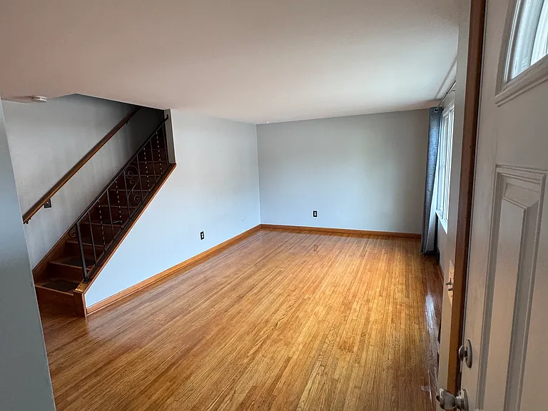 95 Labelle Ave — Photo 8