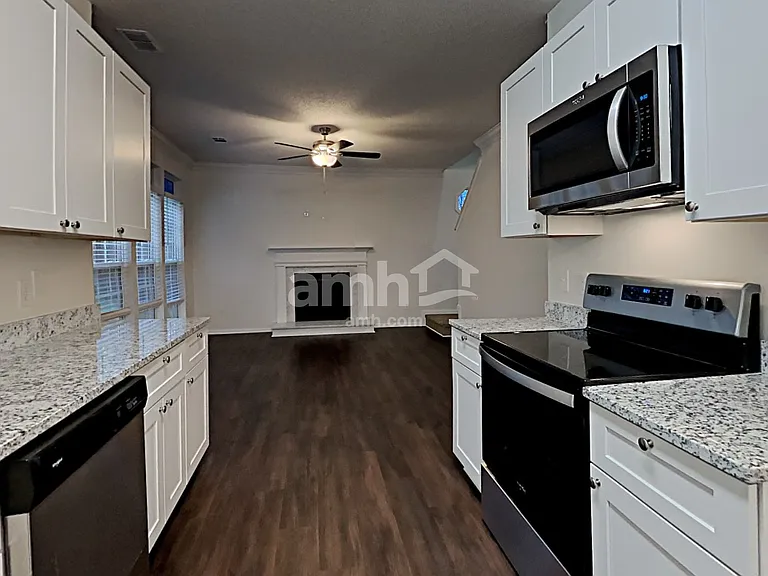 13929 Hatton Cross Dr — Photo 4