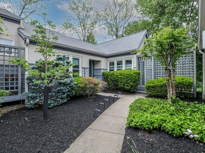 8837 Montgomery Rd, Cincinnati, OH, 45236