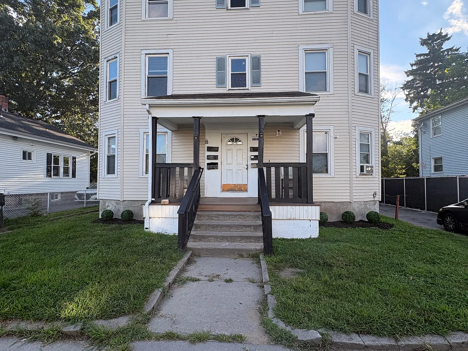 2 bed, 950 sqft, $1,650 — Photo 2