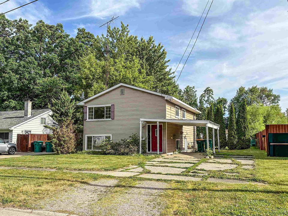 1st image of 343 Beach St