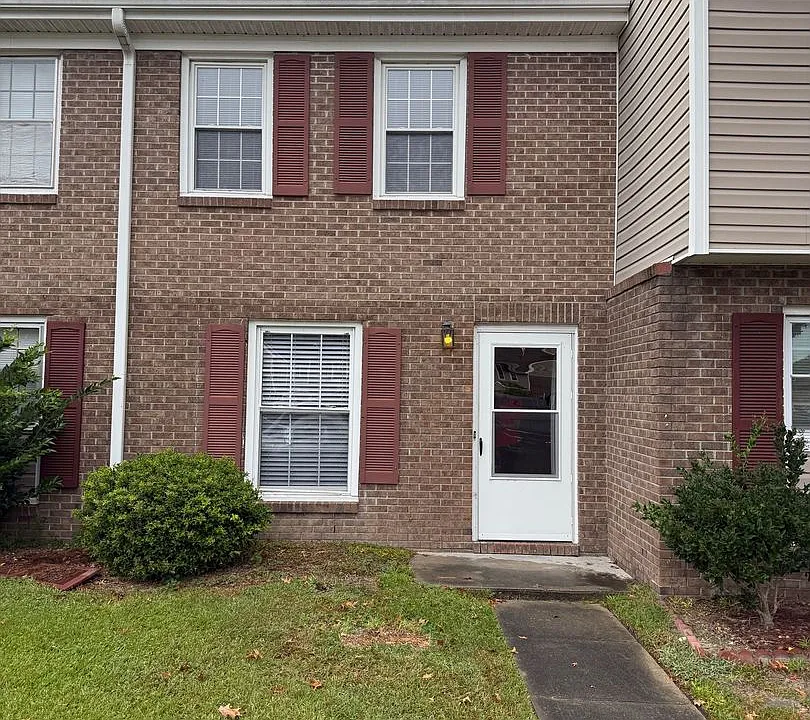 141 King George Ct
