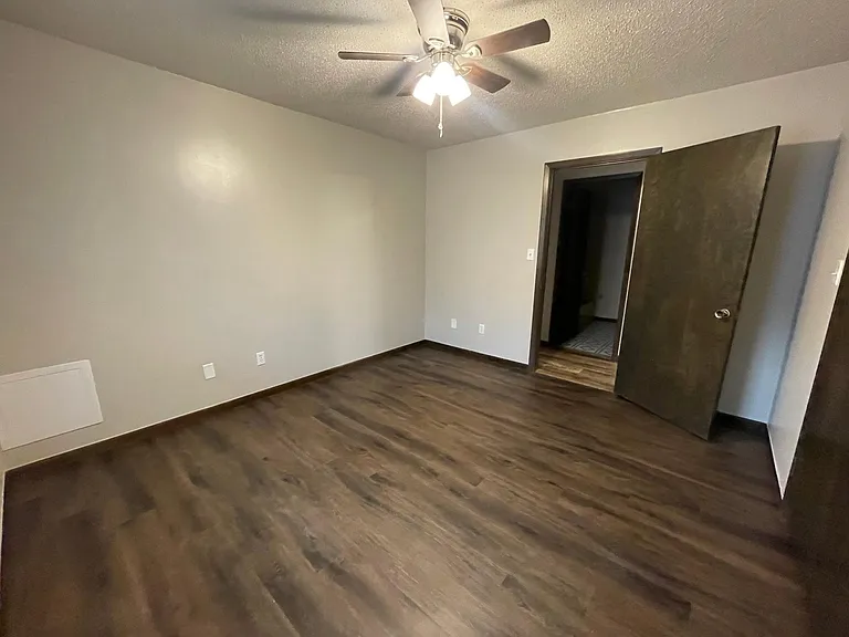 602 N 18th Ave — Photo 16