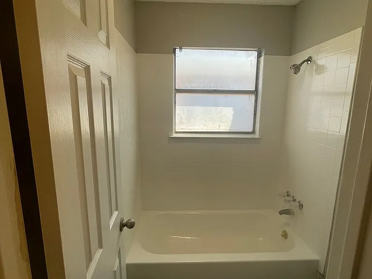 9526 Contessa Dr — Photo 12