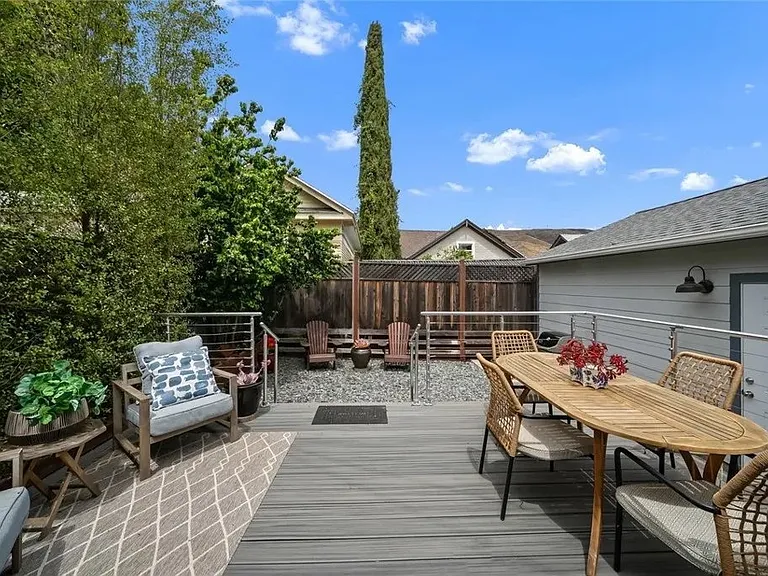 1526 Garden St — Photo 25