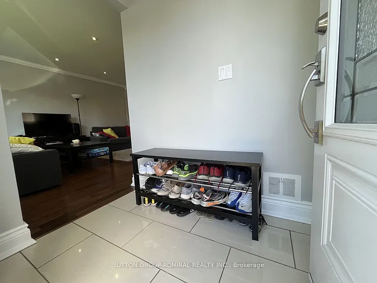 81 Searle Ave — Photo 41
