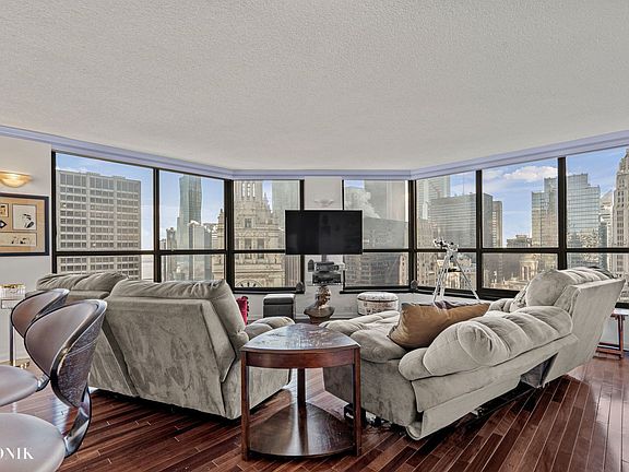 3rd image of 405 N Wabash Ave Unit 3409