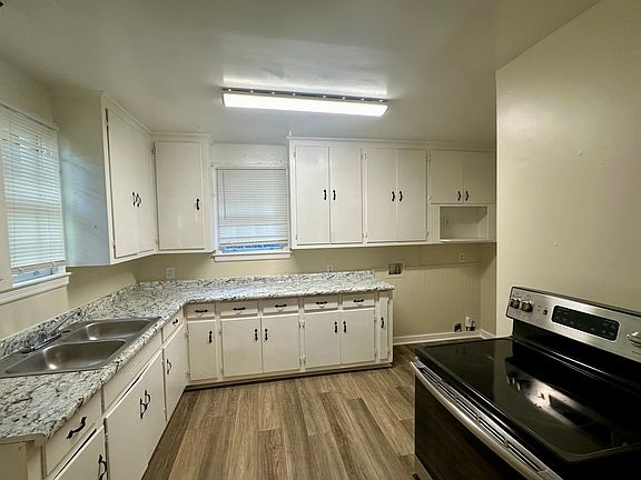 4th image of 1828 Yancey Ave #1828