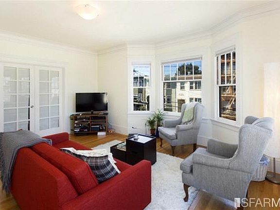 4th image of 2245 Cabrillo St APT 3