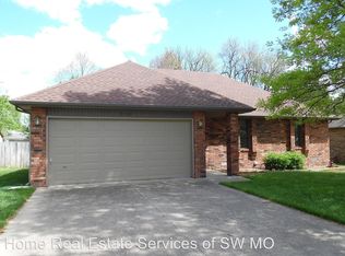 2132 S Broadway Ave, Springfield, MO 65807