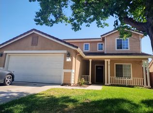 1114 Blue Heron Dr, Patterson, CA 95363