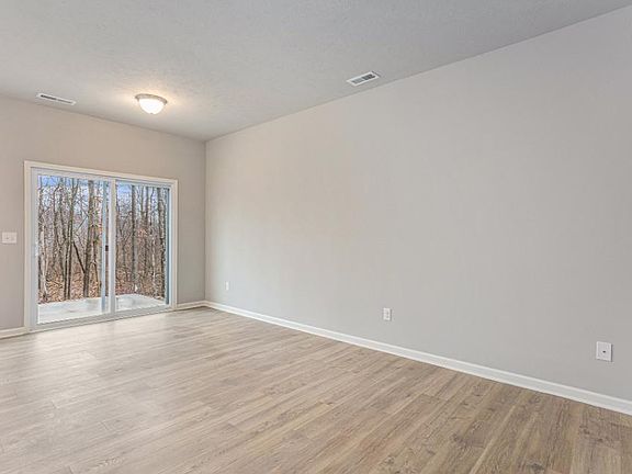 4th image of 4674 Glen Haven Dr