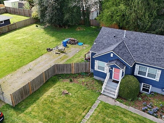 2nd image of 5722 119th Avenue E