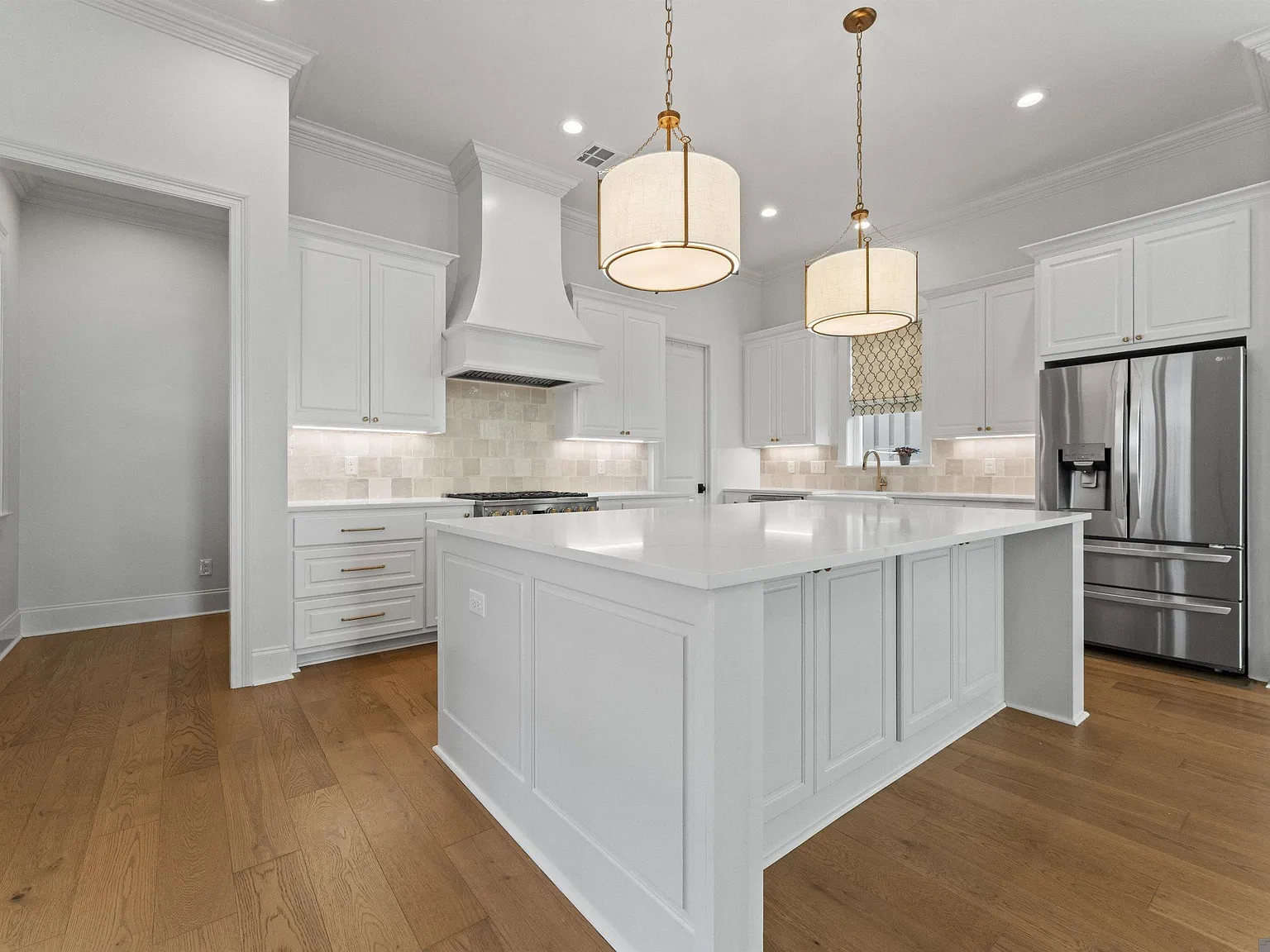 4 bed, 2986 sqft, $4,000 — Photo 3