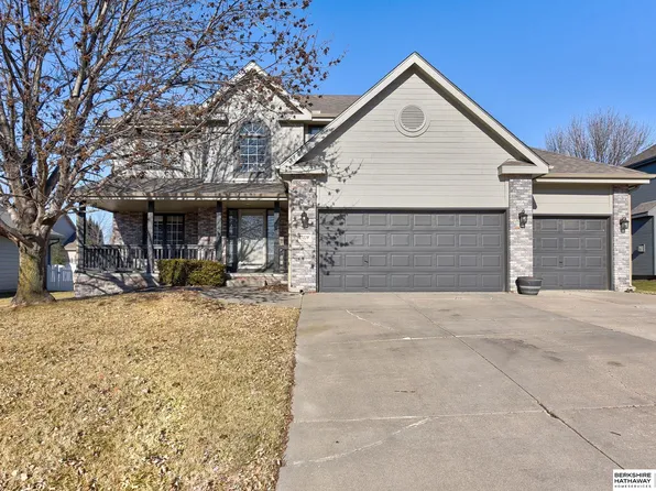 17128 Bedford Ave, Omaha, NE 68116