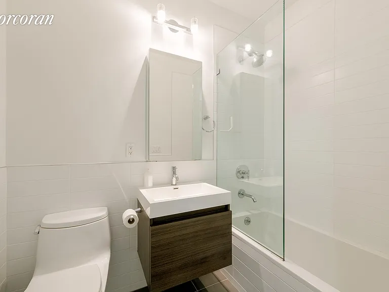 371 6th Ave #4 — Photo 4