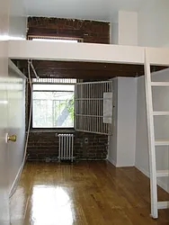 Rented by Tower Brokerage