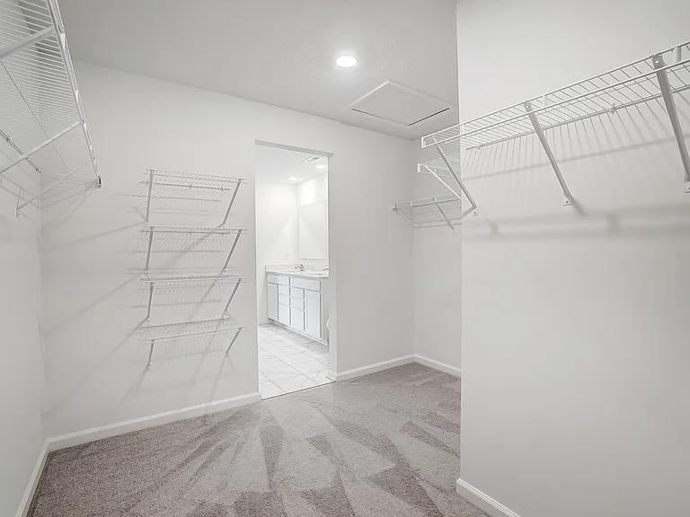 2847 Greenridge Cir — Photo 24