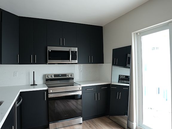 5th image of 635 Euclid Ave APT 228
