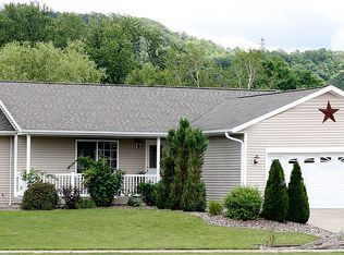 1909 Viking Ave, Holmen, WI 54636