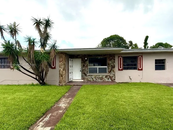 2920 NW 179th St, Miami Gardens, FL 33056