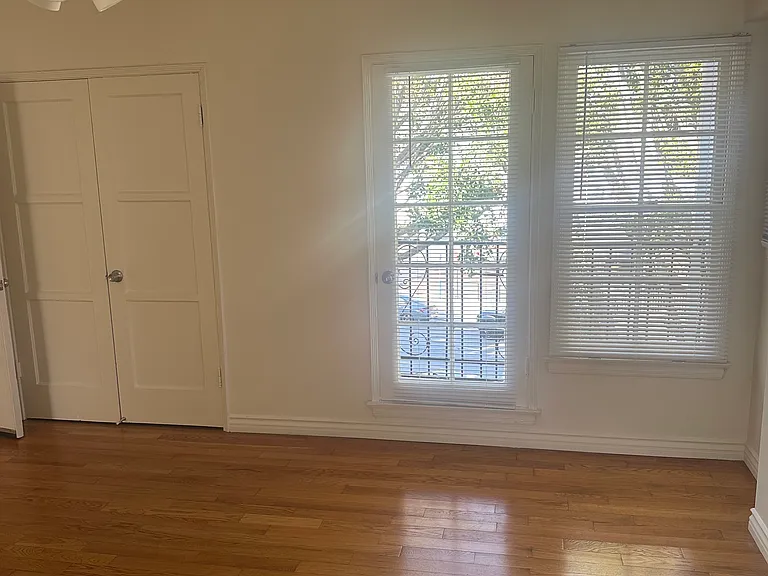 959 Gayley Ave #19 — Photo 4
