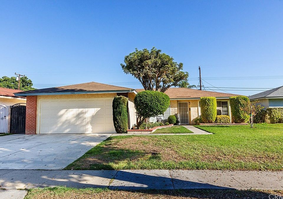 1st image of 1313 S Arapaho Dr