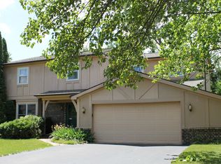 7857 Hedingham Rd, Sylvania, OH 43560