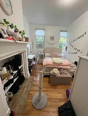 Rented by Delmark Realty LLC | media 24