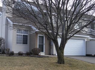 1942 Glenfield Ct, Eagan, MN 55122