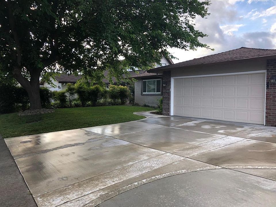 1st image of 9 Miramonte Dr