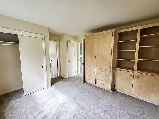 2735 Regent St #15 — Photo 11