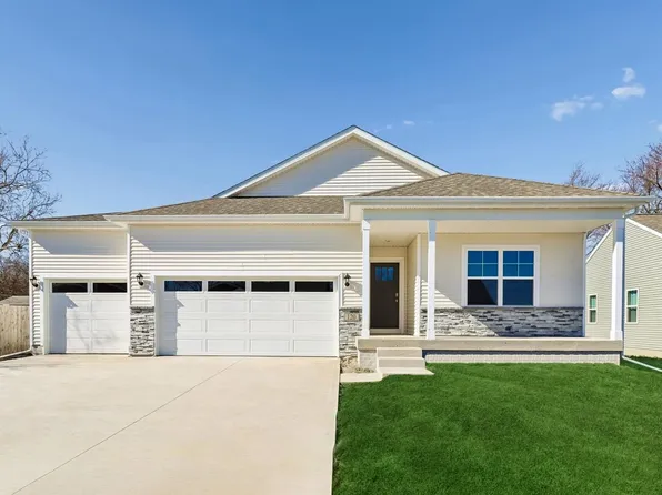 120 8th Ave NE, Altoona, IA 50009