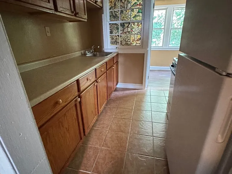 800 Taylor St NE — Photo 23