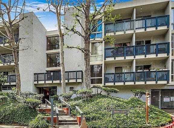 The front of the 3604 Estates Lane building. The secured garage is visible on the far left.