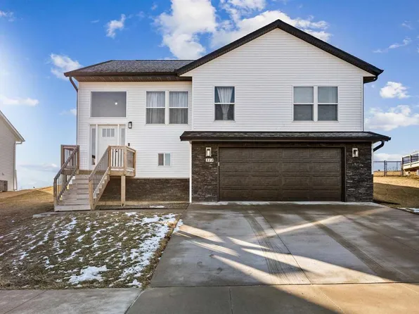 313 Galileo Dr, Riverside, IA 52327