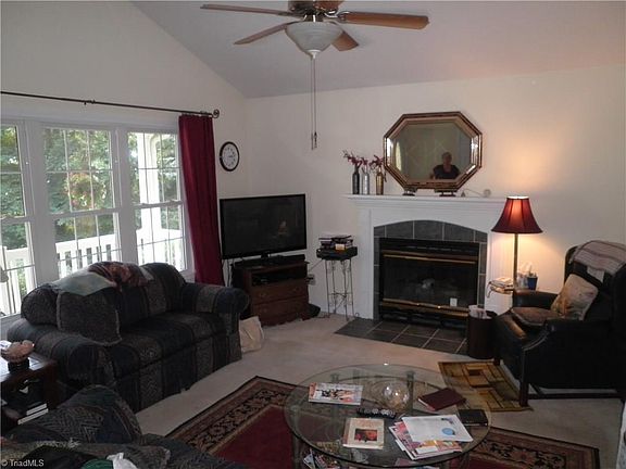 5th image of 813 Annistons Ct