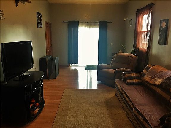 4th image of 427 Olin Ave