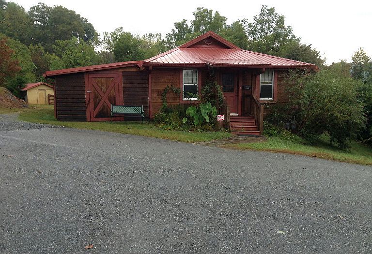 1st image of 271 Rose Petal Ln