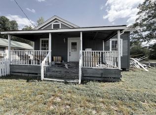 308 Front St, Century, FL 32535