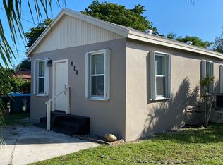 818 NW 3rd St, Dania, FL 33004