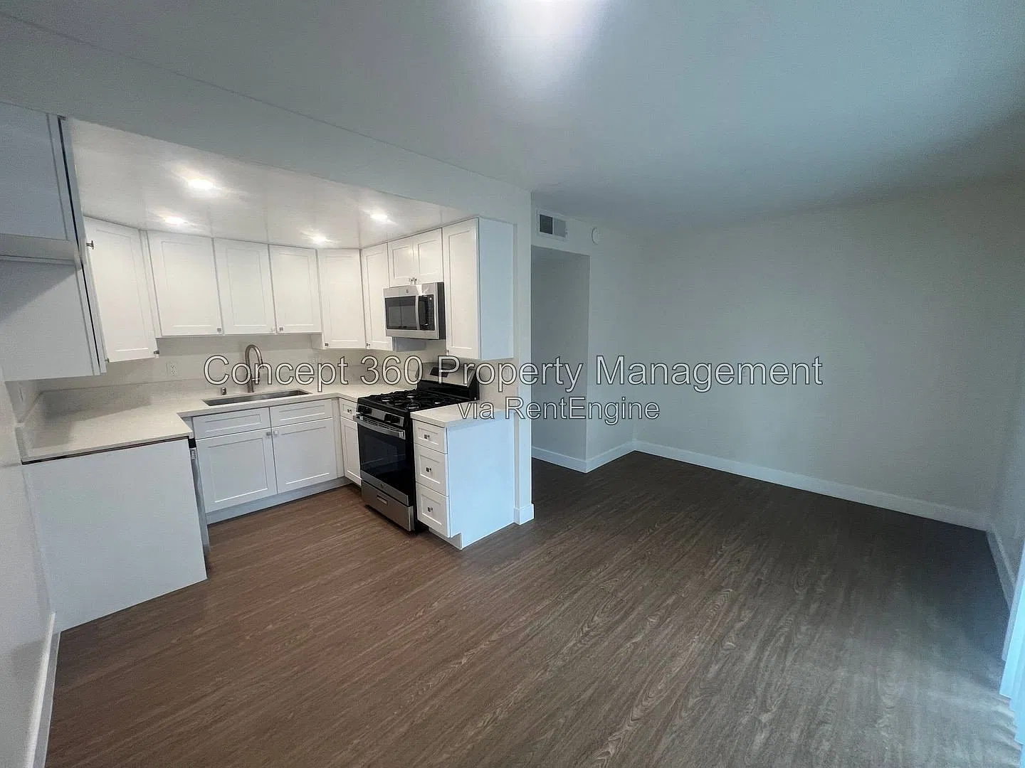 2 bed, 1.5 bath, 1040 sqft, $2,795 — Photo 2