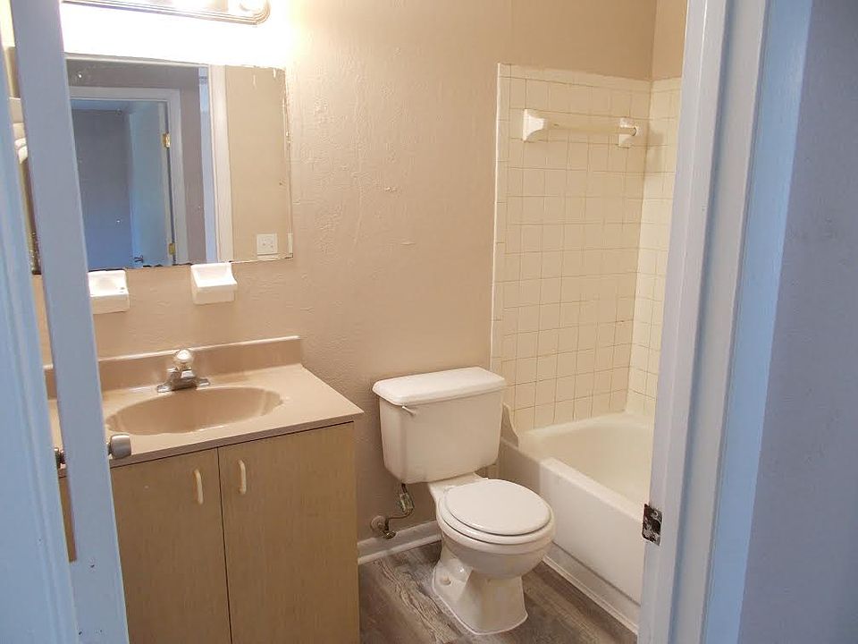 2nd image of 1608 Penny Ave